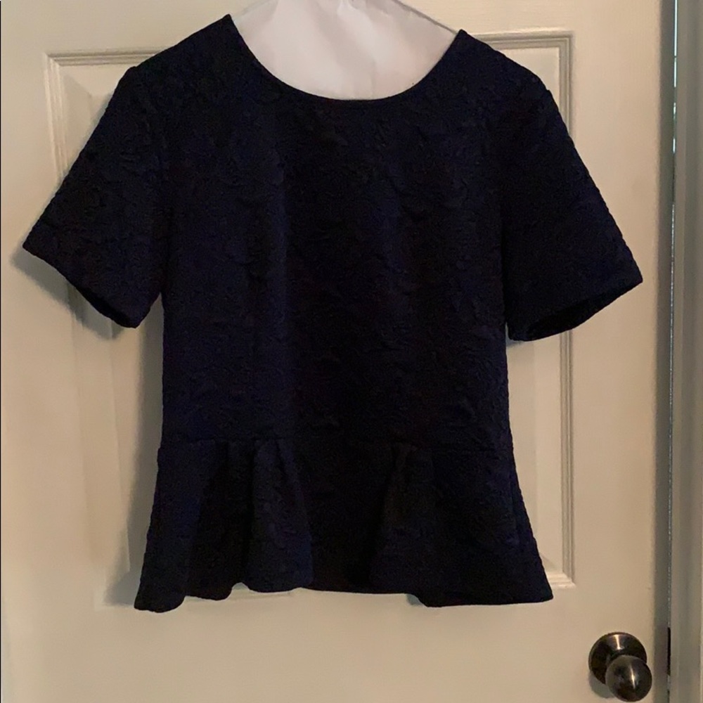 Ann Taylor navy floral top size medium